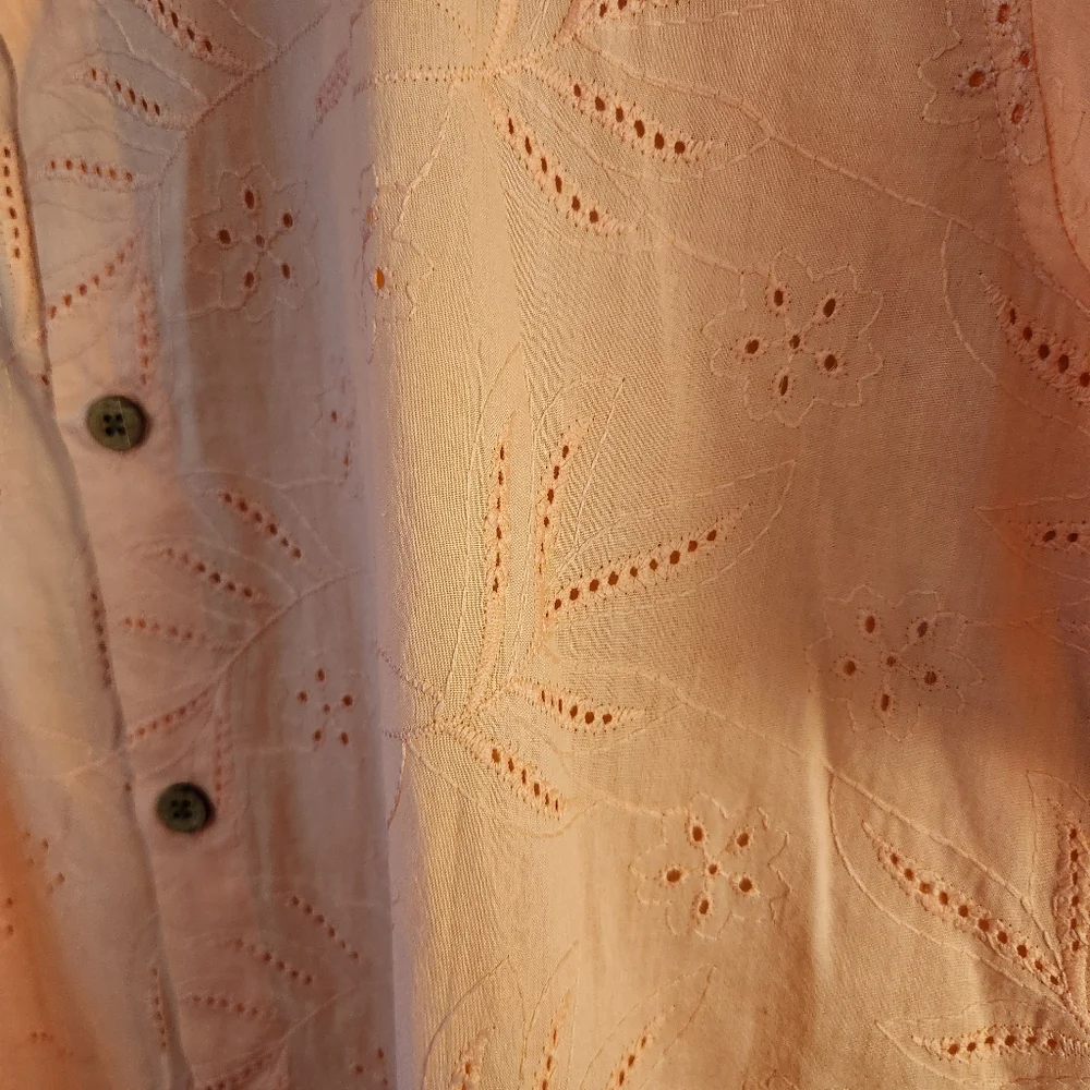 Free Planet Peach Eyelet Cotton Shirt - Tropical Resort Vibes - Picture 11 of 11